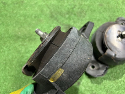 发动机支座 SUBARU FORESTER OEM 41022SA010 41022AE011 SG5 2007 EJ205 AT