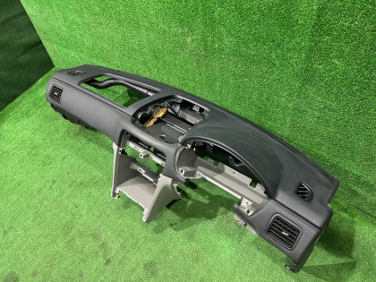 ダッシュボード SUBARU FORESTER OEM 66055SA000ND SG5 2007 BLACK 32J 32J