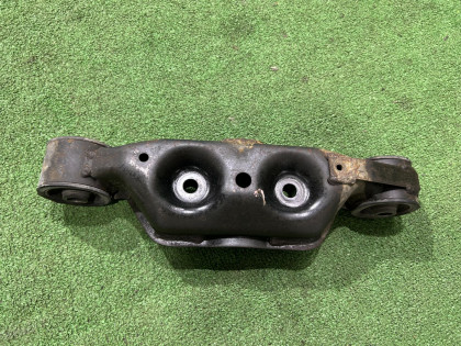 Differential mount 41310AE012 SUBARU LEGACY