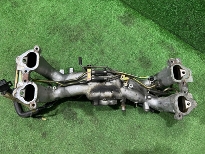 インテークマニホールド SUBARU LEGACY OEM 14001AB334 BE5 2002 EJ208 MT5