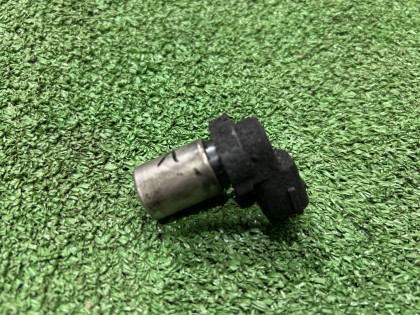 クランクシャフトポジションセンサー SUBARU LEGACY OEM 22053AA052 BE5 2002 EJ208 MT5