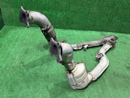 エキゾーストマニホールド SUBARU LEGACY OEM 44179AE030 44102AE080 BE5 BH5 2002 EJ208 MT5
