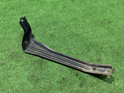 Suporte esquerdo do para-choques dianteiro 57707AE130 SUBARU LEGACY