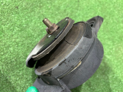 发动机支座 SUBARU LEGACY OEM 41022AE001 41022AE011 BE5 BH5 2002 EJ208 MT5
