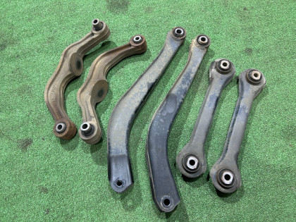 后摆臂 SUBARU LEGACY OEM 20250AE010 20250AE000 20250AE020 20250AE040 BHE BH9 BH5 BE5 BE9 BEE 2002 EJ208 MT5
