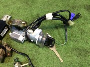 Комплект замков SUBARU LEGACY OEM 57491AE300, 57491AE301 BH9 1999 silver 792