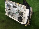 Porta dianteira esquerda SUBARU LANCASTER OEM 60009AE050, 60009AE070 BHE 2000 white pearl 081