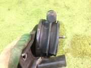 ยางแท่นเครื่องขวา 41022AC001, 41022AC000, 41022AA261 SUBARU LEGACY