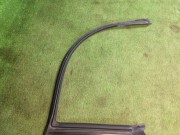 右ドアウェザーストリップ SUBARU LEGACY OEM 63521AE020 BH9 1999 Silver 792
