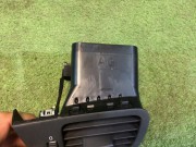 左侧气流调节器 SUBARU OUTBACK OEM 66110AG010, 66110AG011 BPE 2004 EZ30D