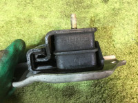 左发动机支撑胶 SUBARU LEGACY OEM 41022FA000 BG9 1995 EJ25D