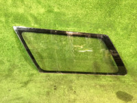 Стекло багажника левое 65209AC260NB SUBARU LEGACY
