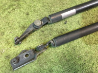 Amortecedores da porta da bagageira SUBARU LEGACY OEM 60330AC001 60330AC011 BG5 1997 Silver 406
