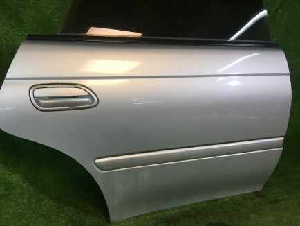 ประตูหลังขวา SUBARU LEGACY OEM 61400AC300 63210AC120NA BG5 1997 Silver 406