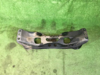 Travessa dianteira SUBARU LANCASTER OEM 20101AE013 BHE 2002 EZ30