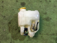 玻璃水壶 SUBARU LANCASTER OEM 86610AE010 BHE 2002 EZ30