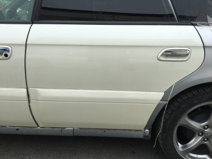 左リアドア SUBARU LANCASTER OEM 60400AE430 BHE 2002 white pearl 07C