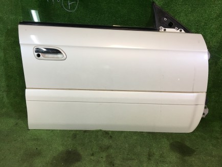 右前门 SUBARU LANCASTER OEM 60009AE040 60009AE060 BHE 2002 white pearl 07C