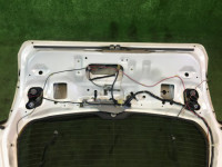 Porta da bagageira SUBARU LANCASTER OEM 60800AE040 BHE 2002 white pearl 07C