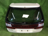 Porta da bagageira SUBARU LANCASTER OEM 60800AE040 BHE 2002 white pearl 07C