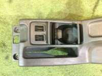 杯架 SUBARU LANCASTER OEM 66150AE020DG BHE 2002 white pearl 07C
