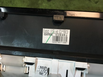 Instrument cluster SUBARU LANCASTER OEM 85020AE210 BHE 2002 EZ30