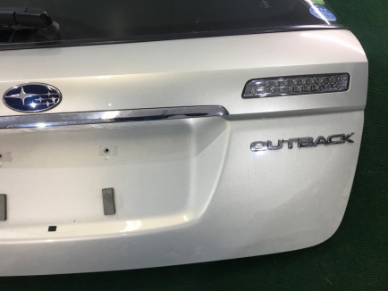 Porta da bagageira SUBARU OUTBACK OEM 60809AG0029P, 60809AG0039P, 96031AG000GA, 84261AG142GA, 84261AG143GA BP9 2005 gold 39J