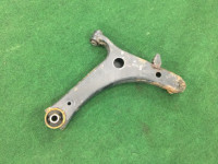 Brazo de suspensión delantero izquierdo SUBARU OUTBACK OEM 20202AG090 20202AG091 BP9 2005 EJ253