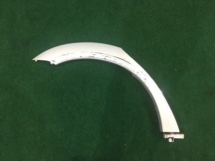 Alargador do guarda-lamas direito 91112AG020GA SUBARU OUTBACK