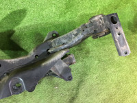 คานรองเครื่อง задняя SUBARU LANCASTER OEM 20152AE000 20152AE001 BH9 1998 EJ254