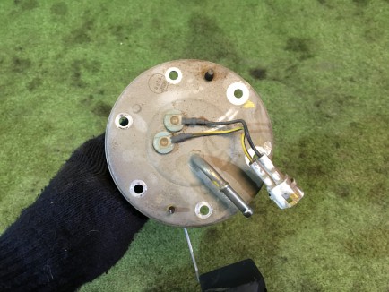 Fuel level sensor SUBARU LANCASTER OEM 42081AE010 BH9 1998 EJ254