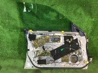 左フロントドア SUBARU LANCASTER OEM 60009AE050 60009AE070 BH9 1998 Beige 8L5
