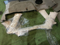 Boot trim SUBARU LANCASTER OEM 94015AE020GF 94015AE030GF 94047AE020AD 94047AE030AD BH9 1998 Beige 8L5
