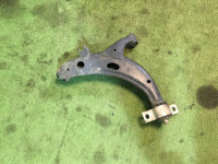 Brazo de suspensión delantero derecho SUBARU LANCASTER OEM 20200AA200 BH9 1998 EJ254