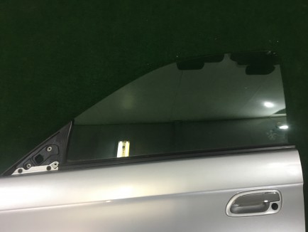 Porta dianteira esquerda SUBARU LANCASTER OEM 60009AE050 60009AE070 BH9 2001 Silver 1U2