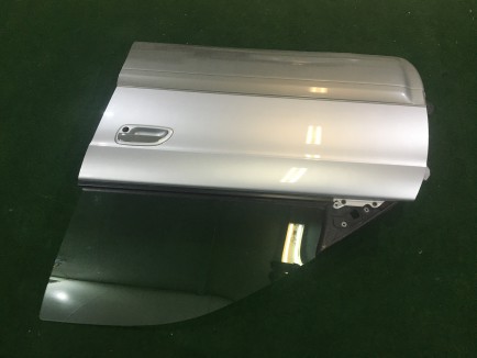 Porta dianteira esquerda SUBARU LANCASTER OEM 60009AE050 60009AE070 BH9 2001 Silver 1U2