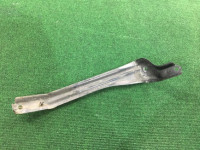 左フロントバンパーステー SUBARU LANCASTER OEM 57707AE240 BH9 2001 Silver 1U2