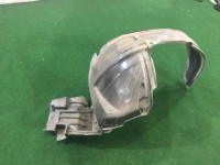 右前轮内衬 SUBARU LANCASTER OEM 59110AE020 BH9 2001 Silver 1U2