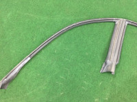 Borracha da porta esquerda SUBARU LANCASTER OEM 63521AE030 BH9 2001 Silver 1U2