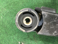 คานรองเครื่อง задняя SUBARU LEGACY OEM 20152AE001 BH9 2001 EJ254
