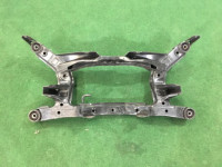 คานรองเครื่อง задняя SUBARU LEGACY OEM 20152AE001 BH9 2001 EJ254