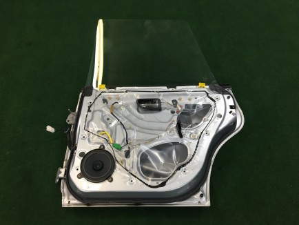 Left rear door SUBARU LEGACY OEM 60400AE400 BH9 2001 Silver 01G
