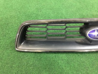 Grelha do radiador SUBARU LEGACY OEM 91121AE400 BH9 2001 Silver 01G