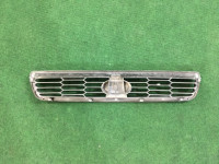 Grelha do radiador SUBARU LEGACY OEM 91121AE400 BH9 2001 Silver 01G