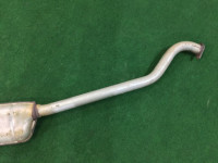 ท่อไอเสียท่อนกลาง SUBARU LEGACY OEM 44200AE050 44200AE051 BH9 2001 EJ254