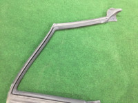 Junta de puerta izquierda SUBARU LEGACY OEM 63521AE030 BH9 2001 Silver 01G