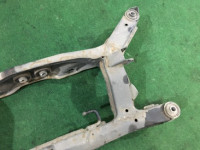 คานรองเครื่อง задняя SUBARU LANCASTER OEM 20152AE000 20152AE001 BHE 2000 EZ30