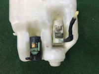 Бачок омывателя SUBARU LANCASTER OEM 86610AE010 BHE 2000 EZ30