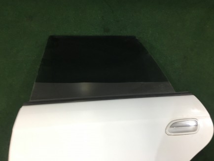 Porta traseira esquerda SUBARU LANCASTER OEM 60400AE430 BHE 2000 white / grey 0U4