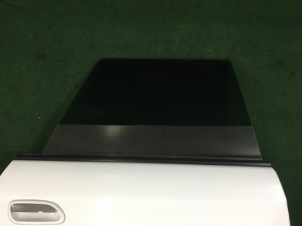 右后门 SUBARU LANCASTER OEM 60400AE420 BHE 2000 white / grey 0U4